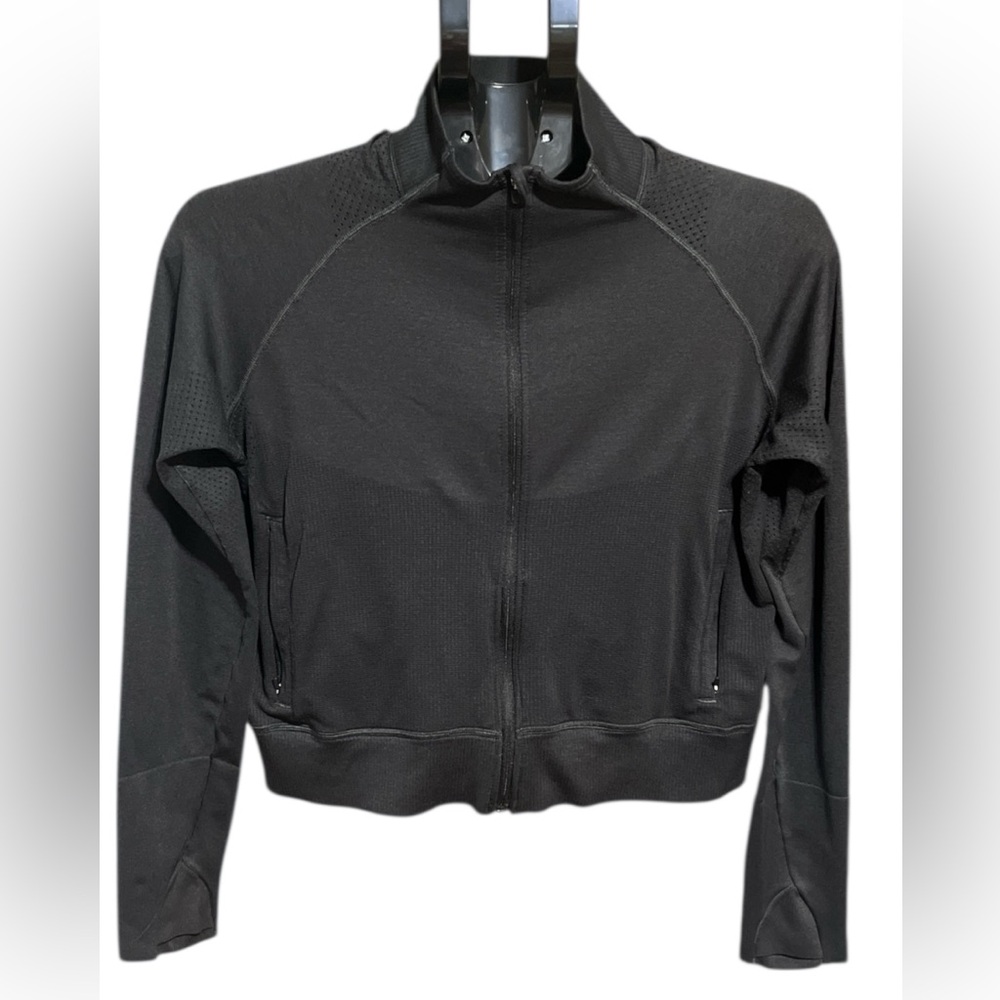 lululemon athletica Jet Black Zip-Up Crop Top Kong Sleeve